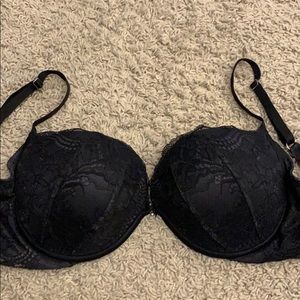 Victoria’s Secret black lace push up bra 34DD
